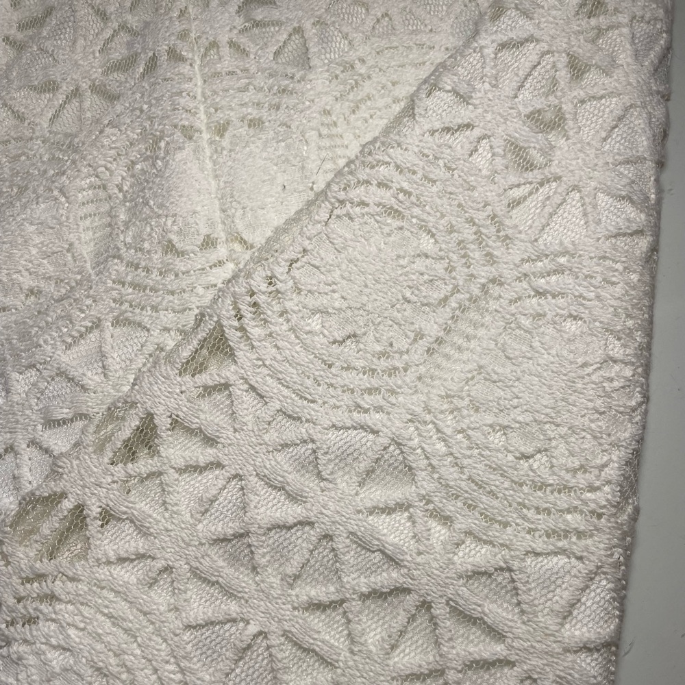 Lulus Size SM white lacey shoulder coverage stitched dress - Picture 3 of 3